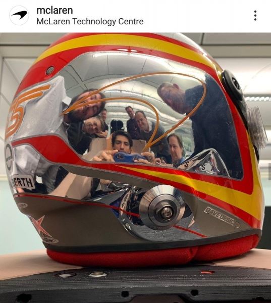 Фото: В McLaren готовят двойной верхний воздухозаборник на MCL35?