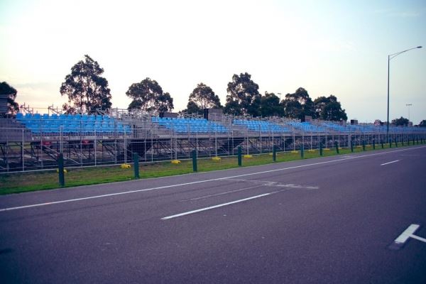 Фото: В Альберт-парке стартовала подготовка к Гран При Австралии