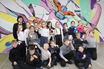 <br />
        В Кировской области детский технопарк стал площадкой проведения практических мастер-классов по изготовлению световозвращателей    