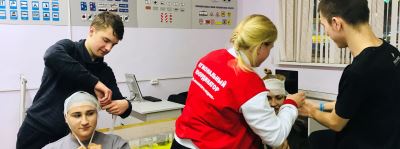 <br />
        В Великом Новгороде студенты-медики обучили кандидатов в водители оказанию первой помощи пострадавшим в ДТП     